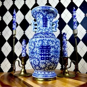 Elegant Vase Double Happiness Blue & White 13” Chinoiserie Porcelain Vintage